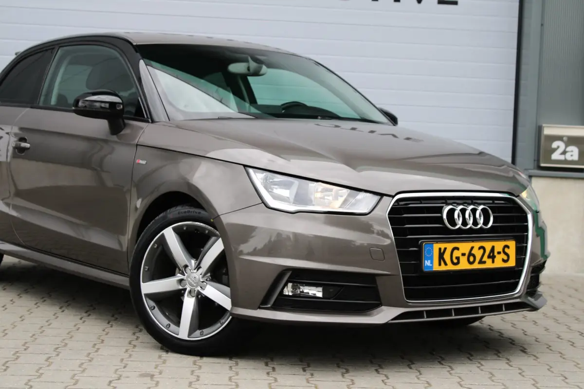 1.0 TFSI ADRENALIN | S LINE | AIRCO | ELEKTR. RAMEN | NAVIGATIE