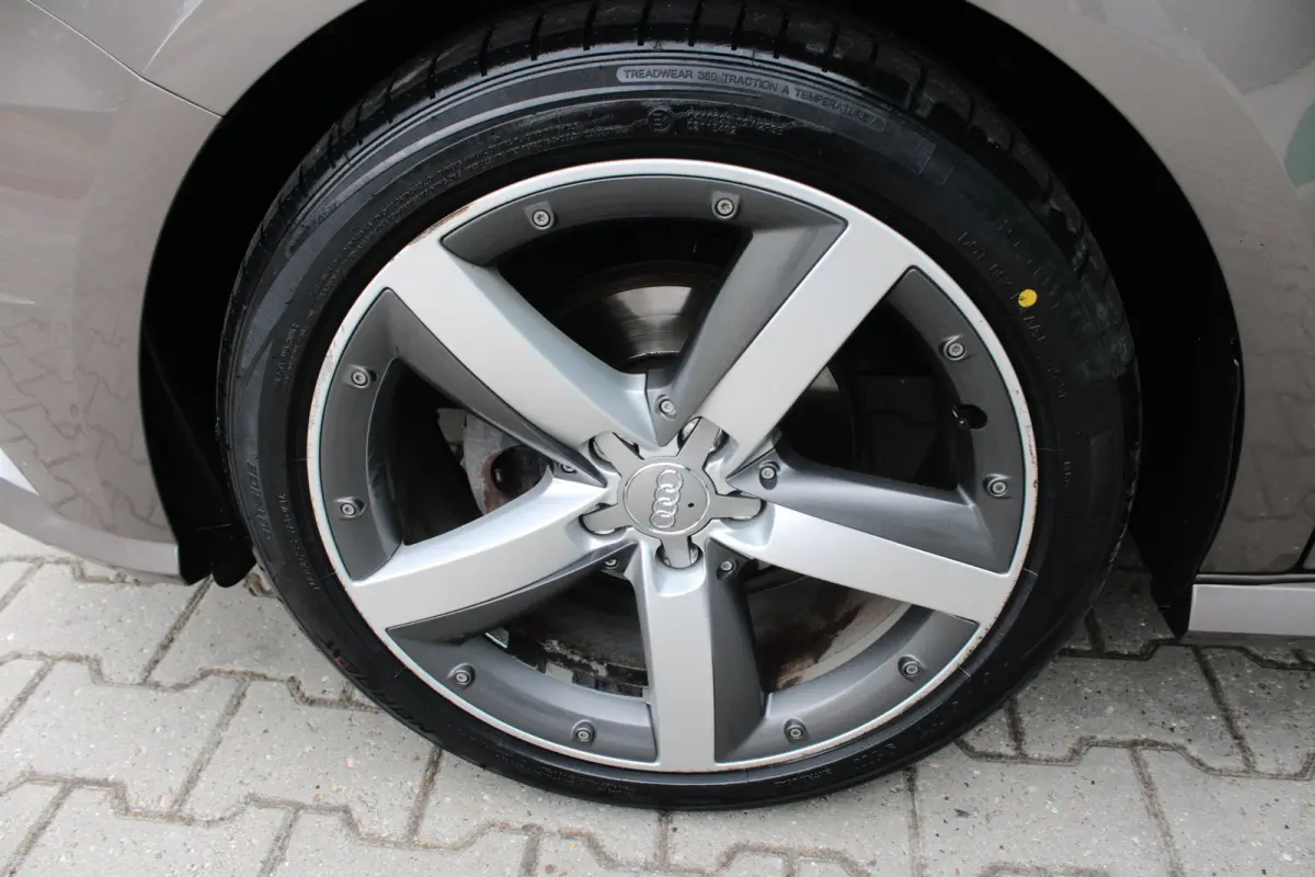 1.0 TFSI ADRENALIN | S LINE | AIRCO | ELEKTR. RAMEN | NAVIGATIE