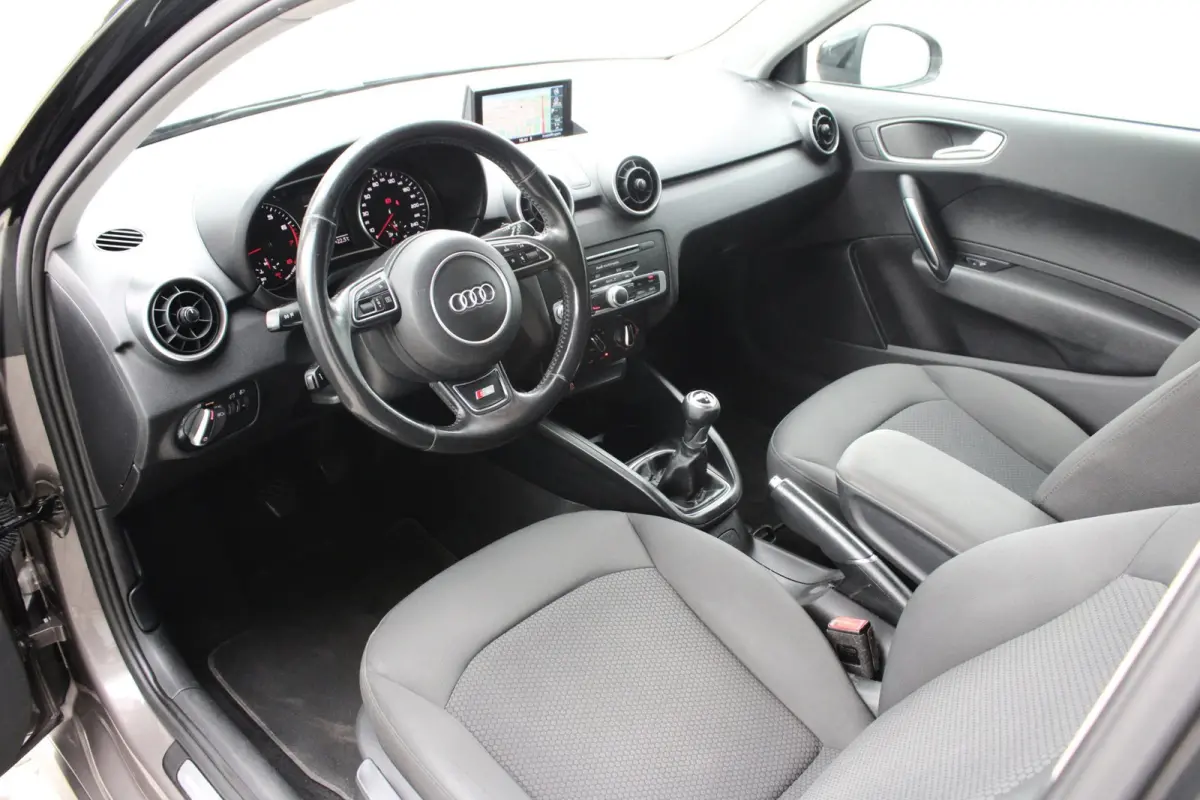 1.0 TFSI ADRENALIN | S LINE | AIRCO | ELEKTR. RAMEN | NAVIGATIE