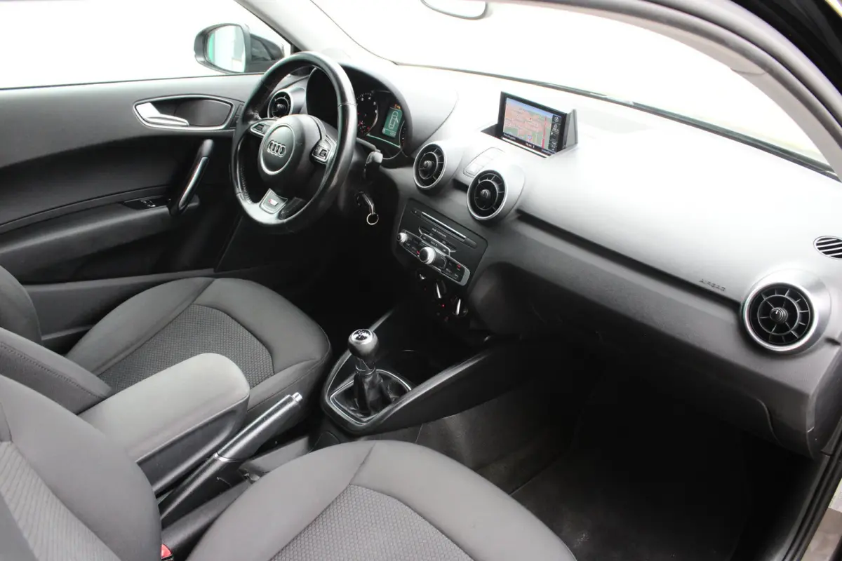 1.0 TFSI ADRENALIN | S LINE | AIRCO | ELEKTR. RAMEN | NAVIGATIE