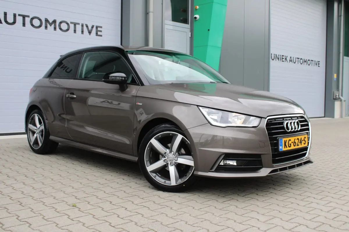 1.0 TFSI ADRENALIN | S LINE | AIRCO | ELEKTR. RAMEN | NAVIGATIE