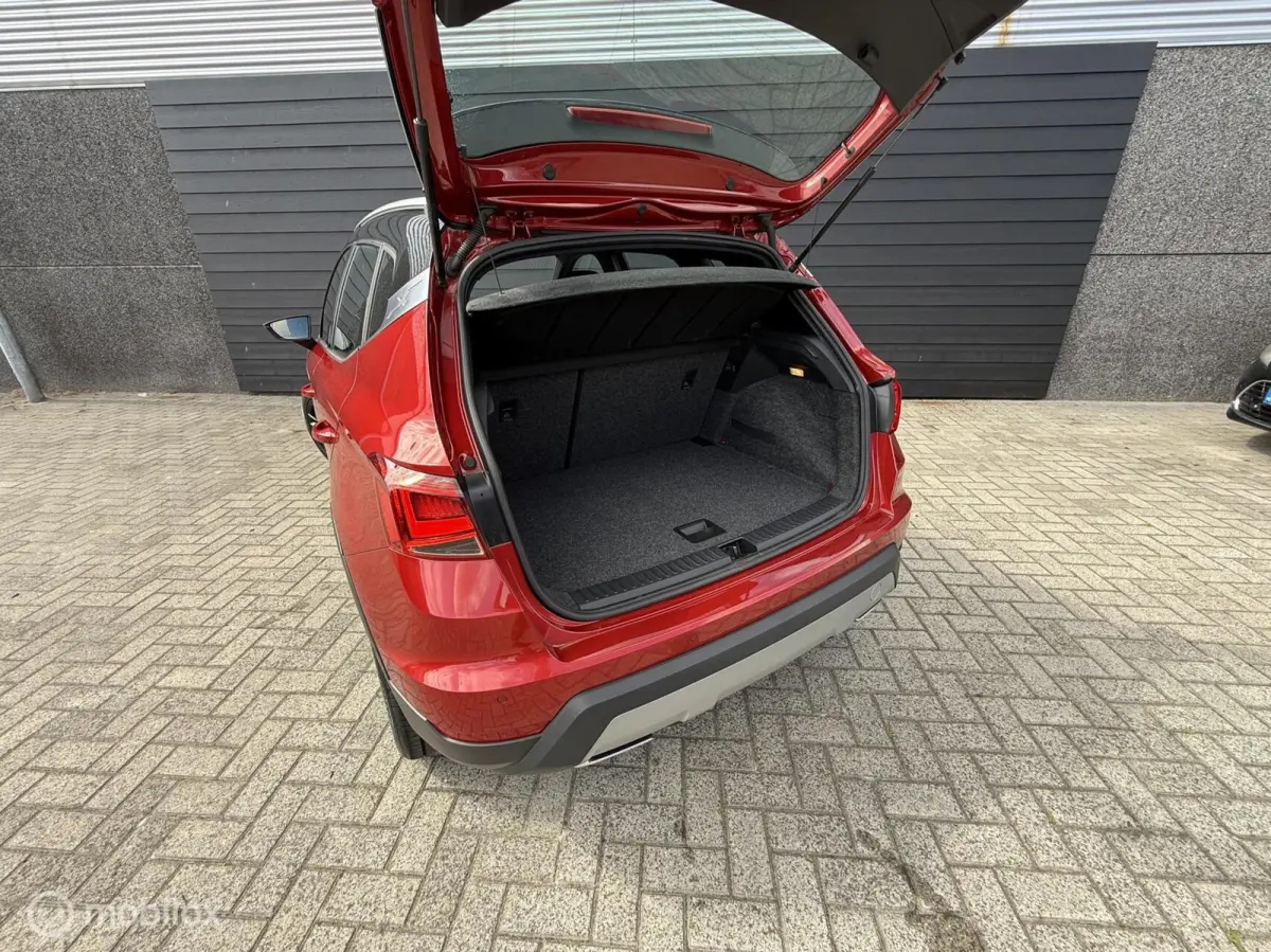 1.0 TSI FR Business Viritual/Winterpack/Camera/17'