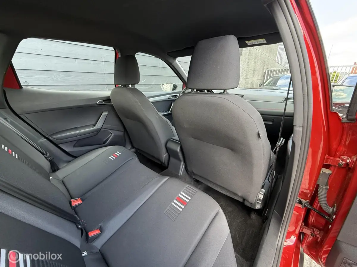 1.0 TSI FR Business Viritual/Winterpack/Camera/17'
