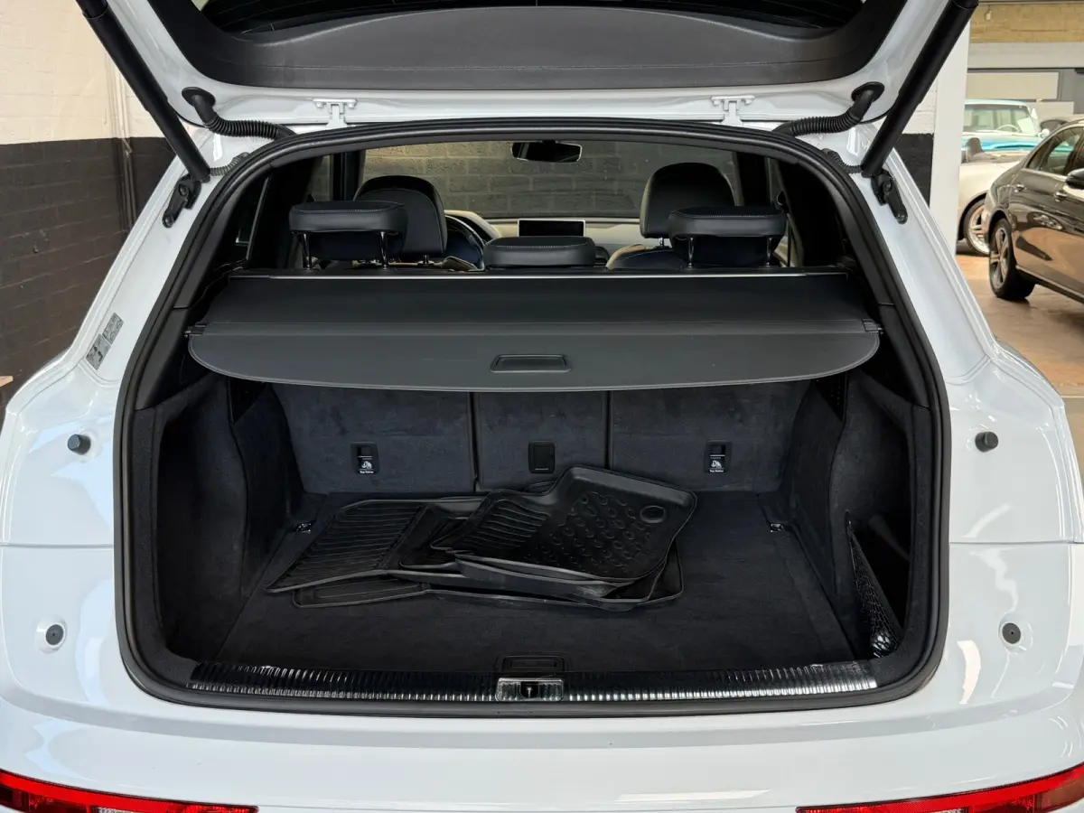 3.0 TFSI SQ5 quattro | RS Leder | Luchtvering | Pano | B&O | Carplay