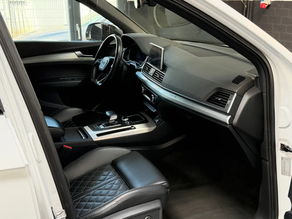 3.0 TFSI SQ5 quattro | RS Leder | Luchtvering | Pano | B&O | Carplay