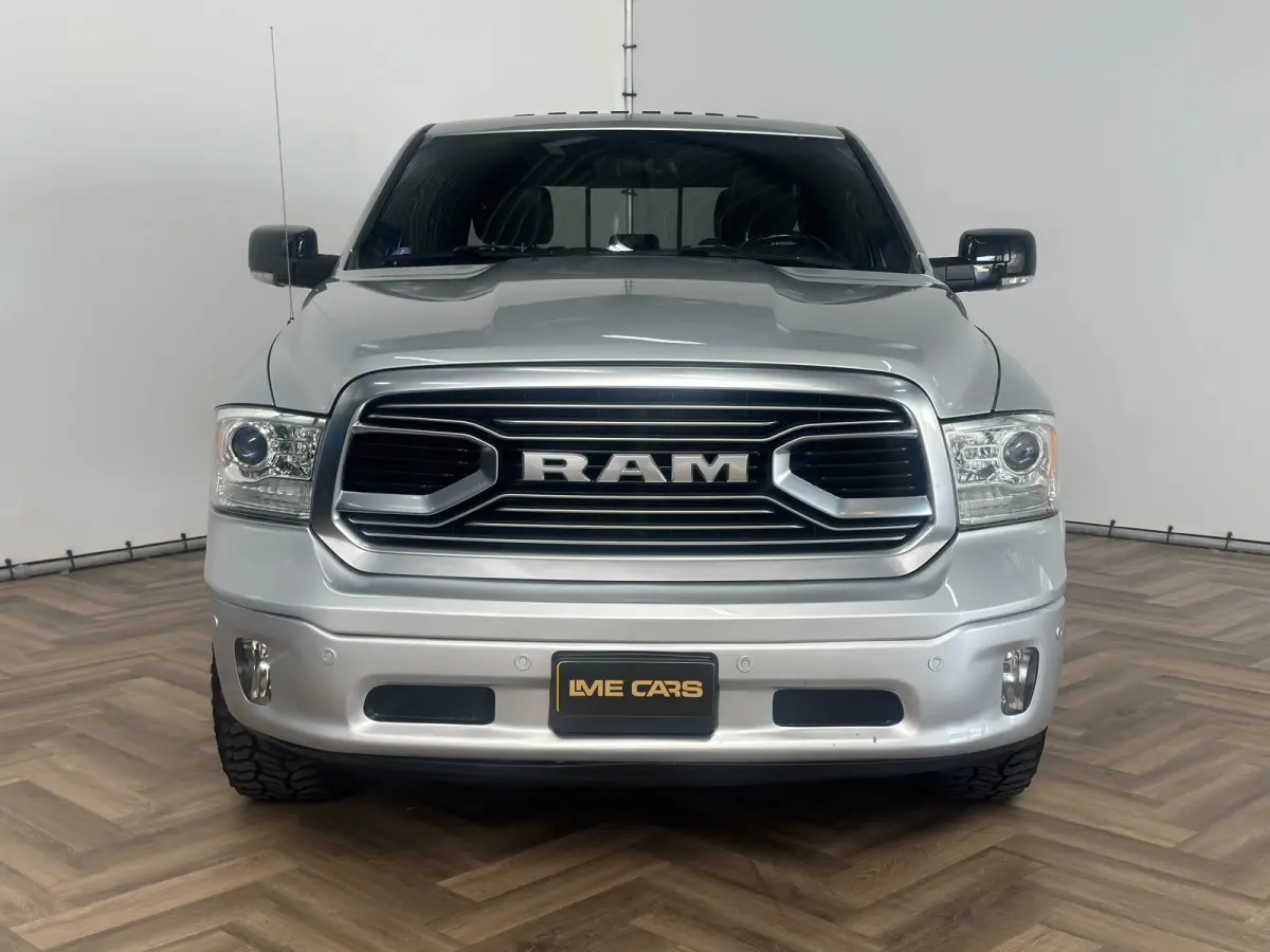 1500 5.7 V8 Quad Cab 6'4|LIMITED|VOL|INRUIL MOGELIJK