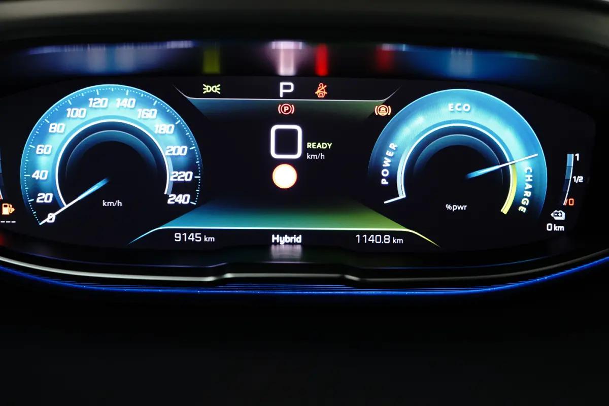 1.6 HYbrid 225 Active Pack Business Camera | Cruise Control | Parkeersensoren | Camera | Achteruitrijcamera | Apple Carplay/Android Auto|telefoonintegratie premium | Bluetooth telefoonvoorbe
