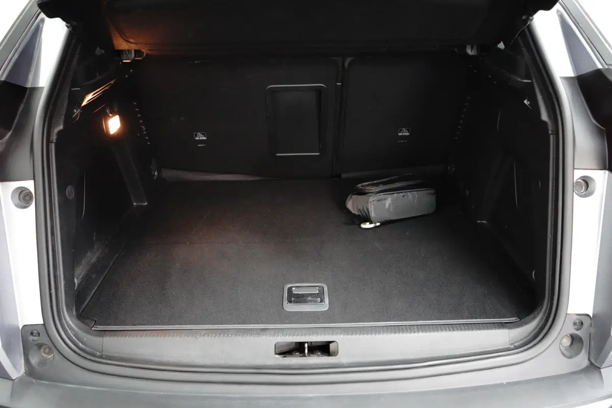 1.6 HYbrid 225 Active Pack Business Camera | Cruise Control | Parkeersensoren | Camera | Achteruitrijcamera | Apple Carplay/Android Auto|telefoonintegratie premium | Bluetooth telefoonvoorbe