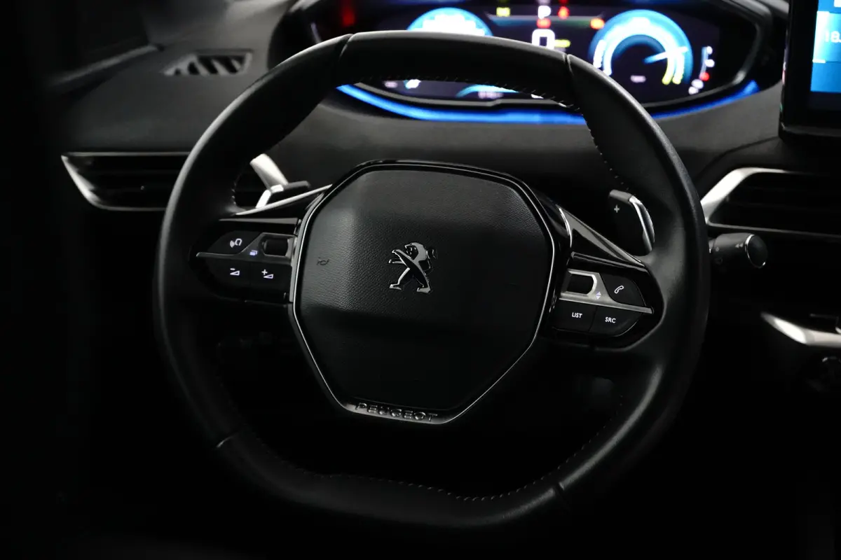 1.6 HYbrid 225 Active Pack Business Camera | Cruise Control | Parkeersensoren | Camera | Achteruitrijcamera | Apple Carplay/Android Auto|telefoonintegratie premium | Bluetooth telefoonvoorbe
