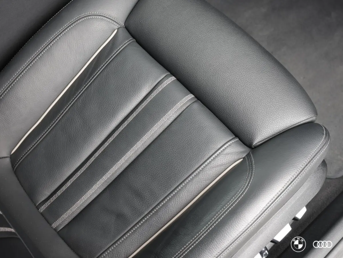 530e xDrive M Sport / PANODAK / El STOELEN / HARMANKARDON / ACC / DODEHOEK