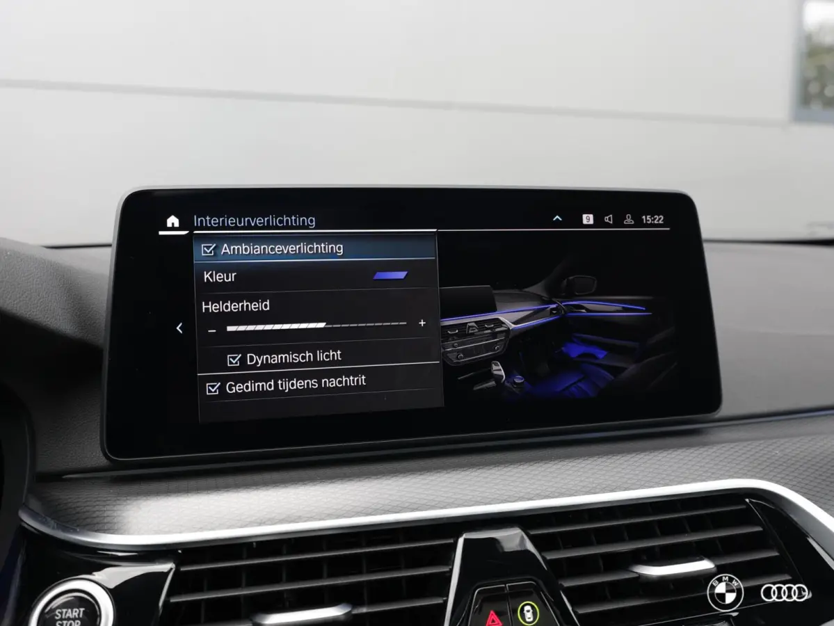 530e xDrive M Sport / PANODAK / El STOELEN / HARMANKARDON / ACC / DODEHOEK