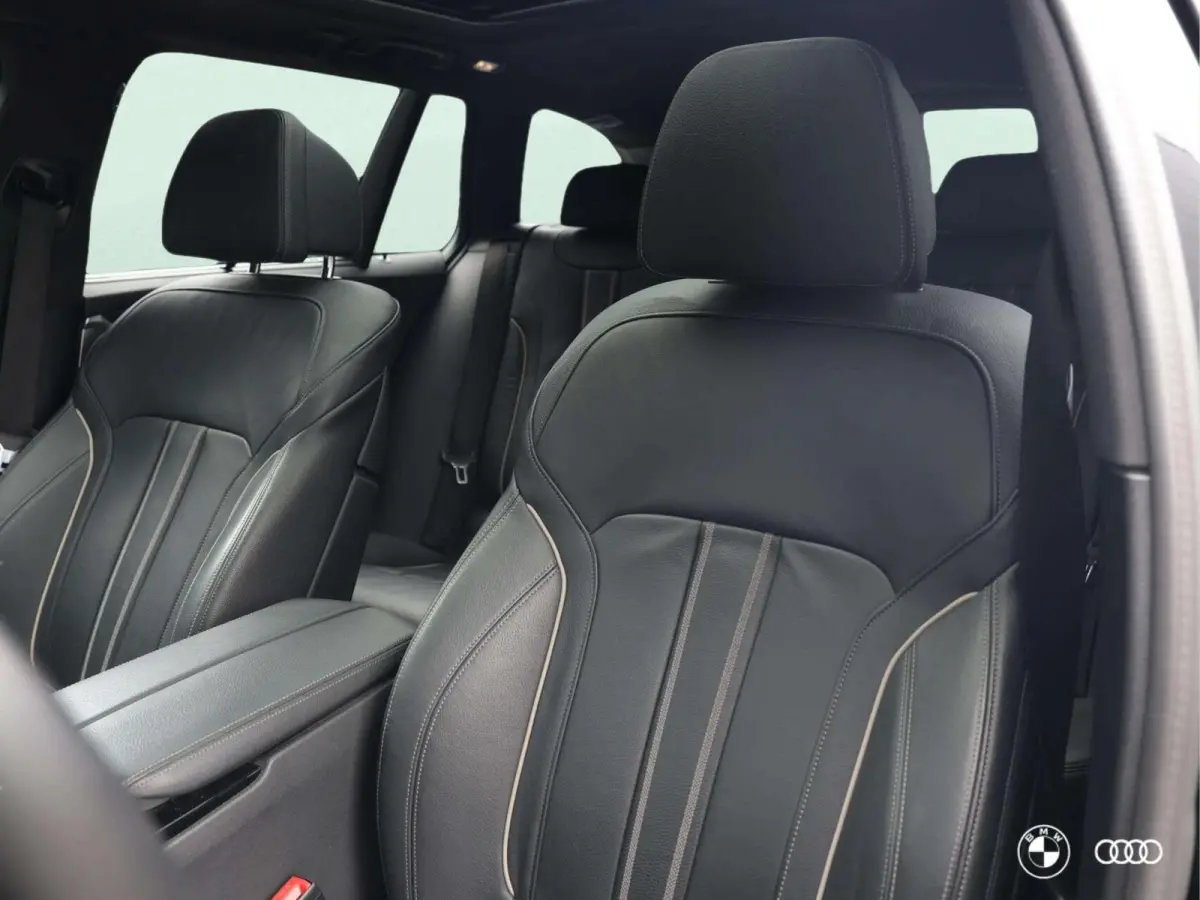 530e xDrive M Sport / PANODAK / El STOELEN / HARMANKARDON / ACC / DODEHOEK