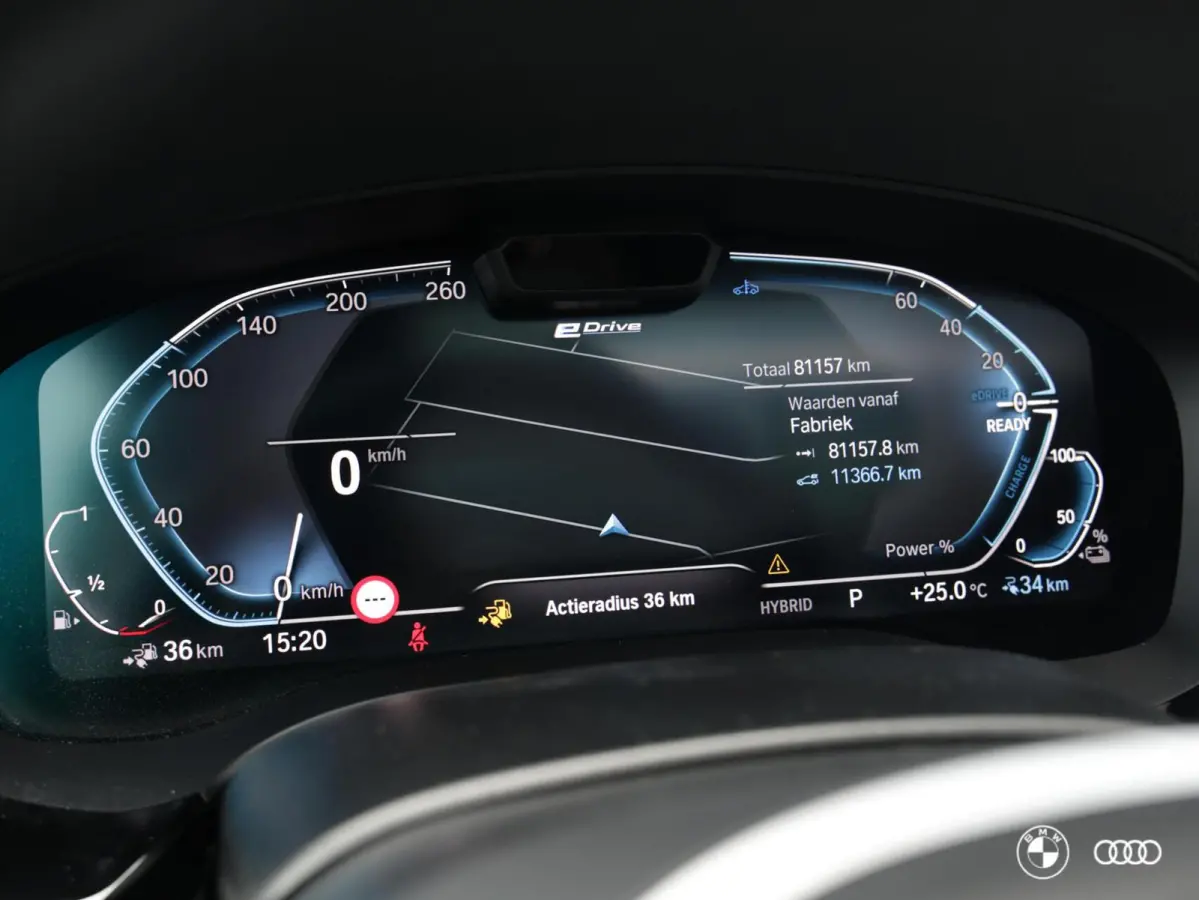 530e xDrive M Sport / PANODAK / El STOELEN / HARMANKARDON / ACC / DODEHOEK