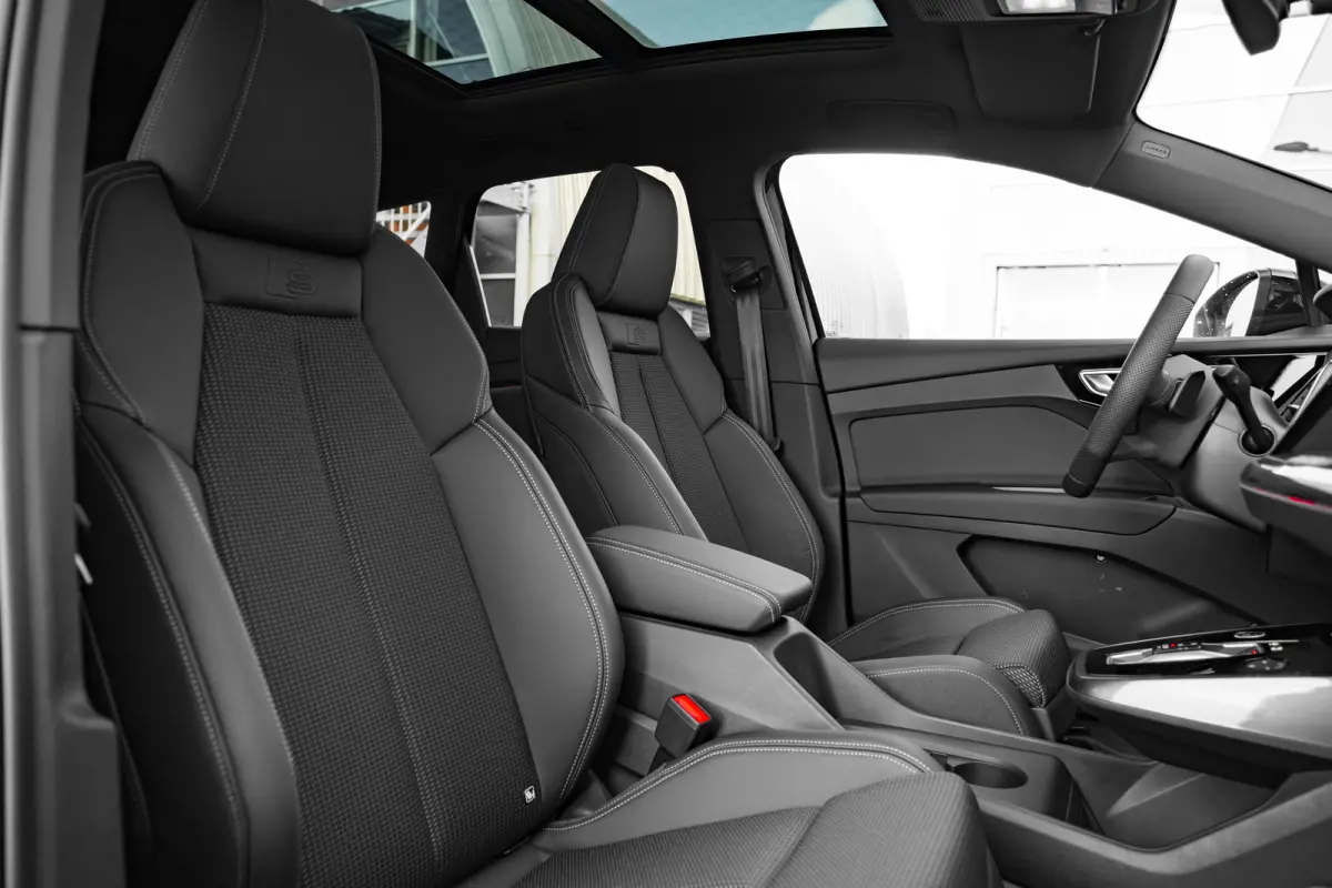 S edition 286 PK | Trekhaak | Panoramadak | Achteruitrijcamera | Privacy glas | Adaptive Cruise Control