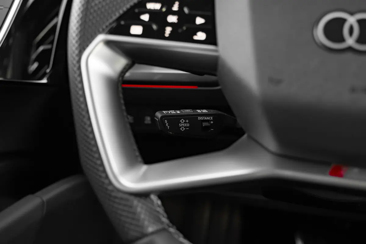 S edition 286 PK | Trekhaak | Panoramadak | Achteruitrijcamera | Privacy glas | Adaptive Cruise Control