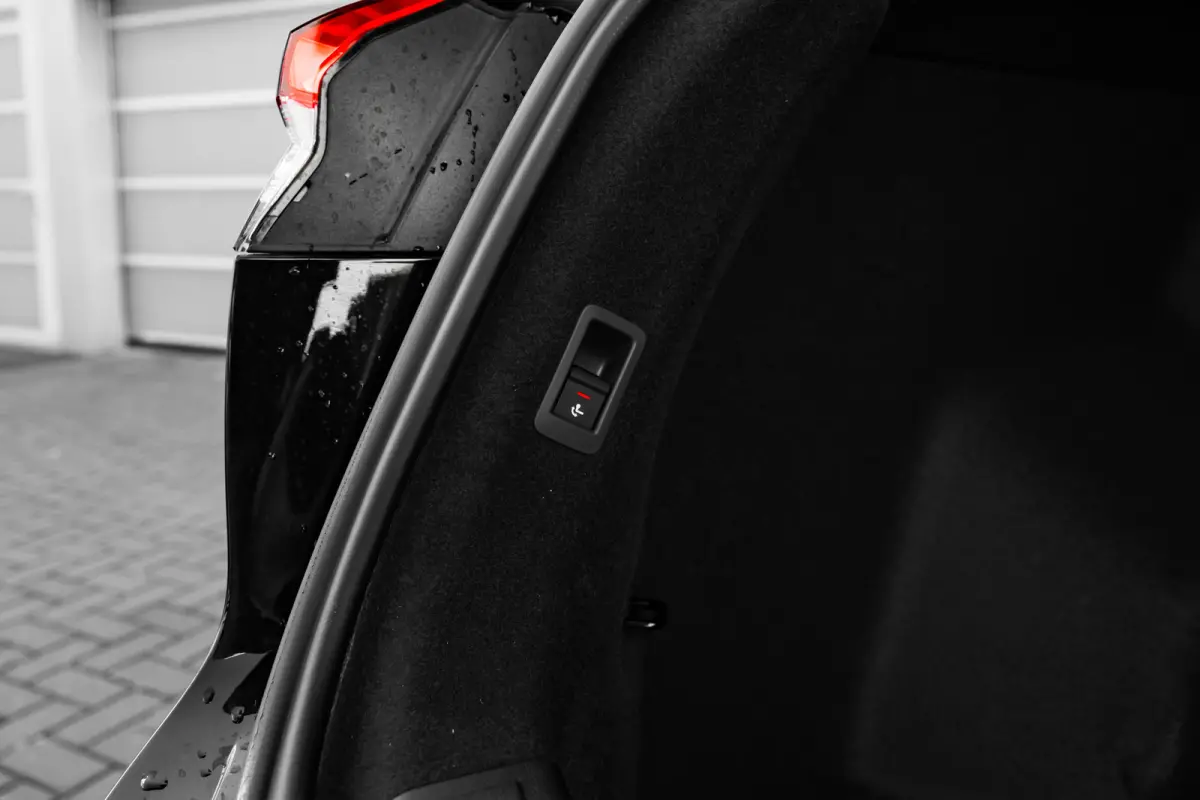 S edition 286 PK | Trekhaak | Panoramadak | Achteruitrijcamera | Privacy glas | Adaptive Cruise Control