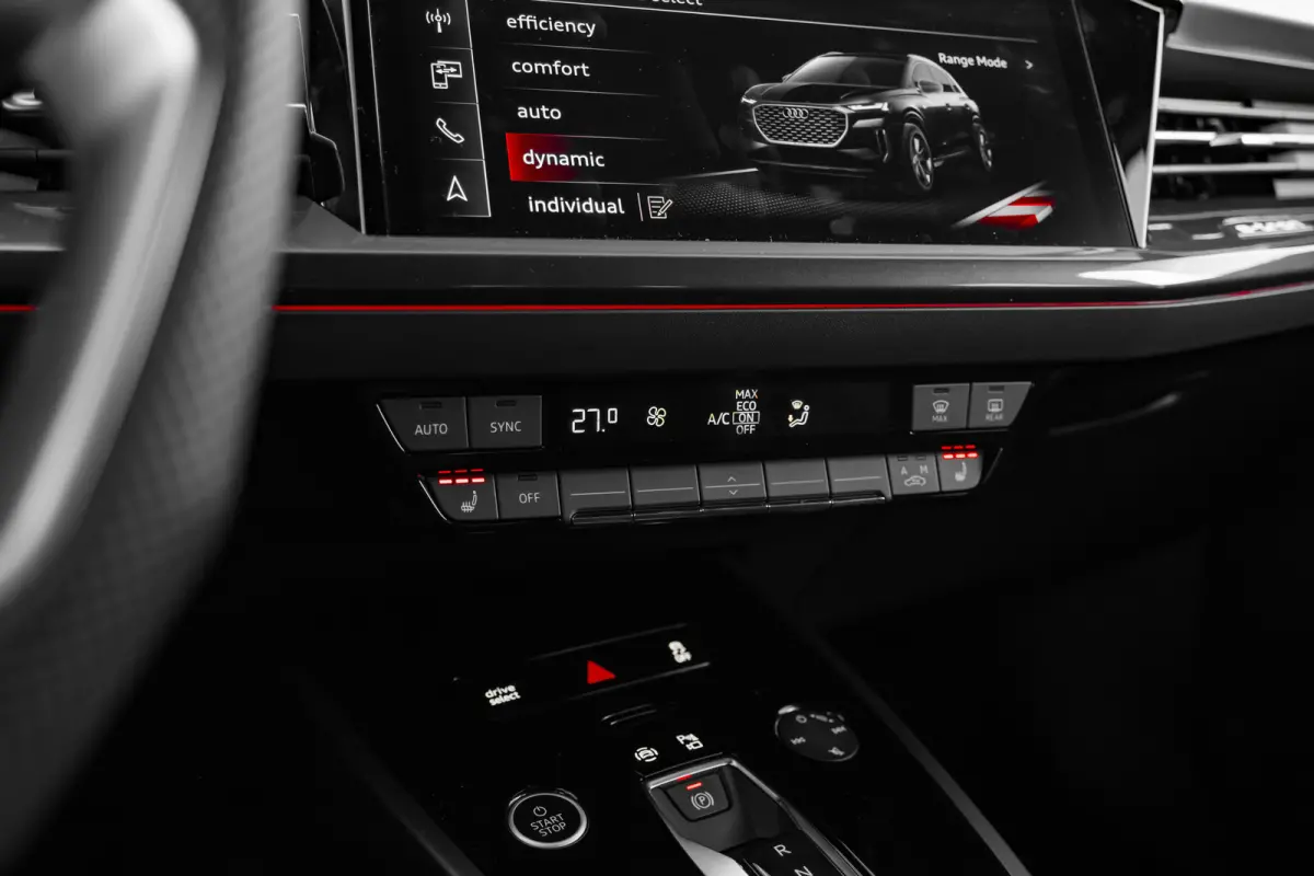 S edition 286 PK | Trekhaak | Panoramadak | Achteruitrijcamera | Privacy glas | Adaptive Cruise Control