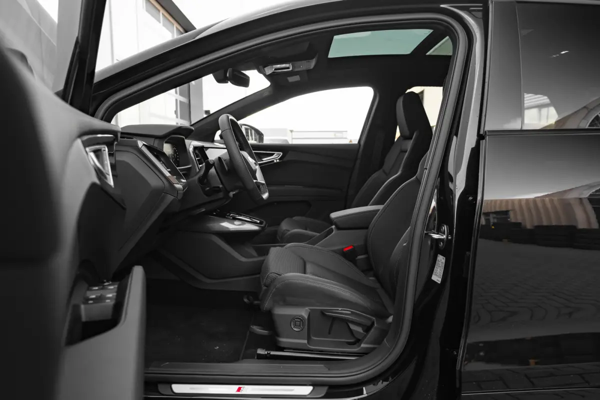 S edition 286 PK | Trekhaak | Panoramadak | Achteruitrijcamera | Privacy glas | Adaptive Cruise Control