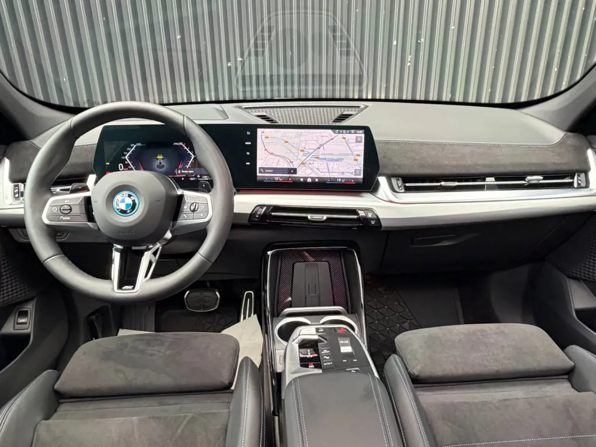 XDrive30e High Executive M Sport Pro | PANO | HARMAN KARDON | DRIVE PRO | PARK PRO | HEAD-UP | 20 INCH | FABRIEKSGARANTIE