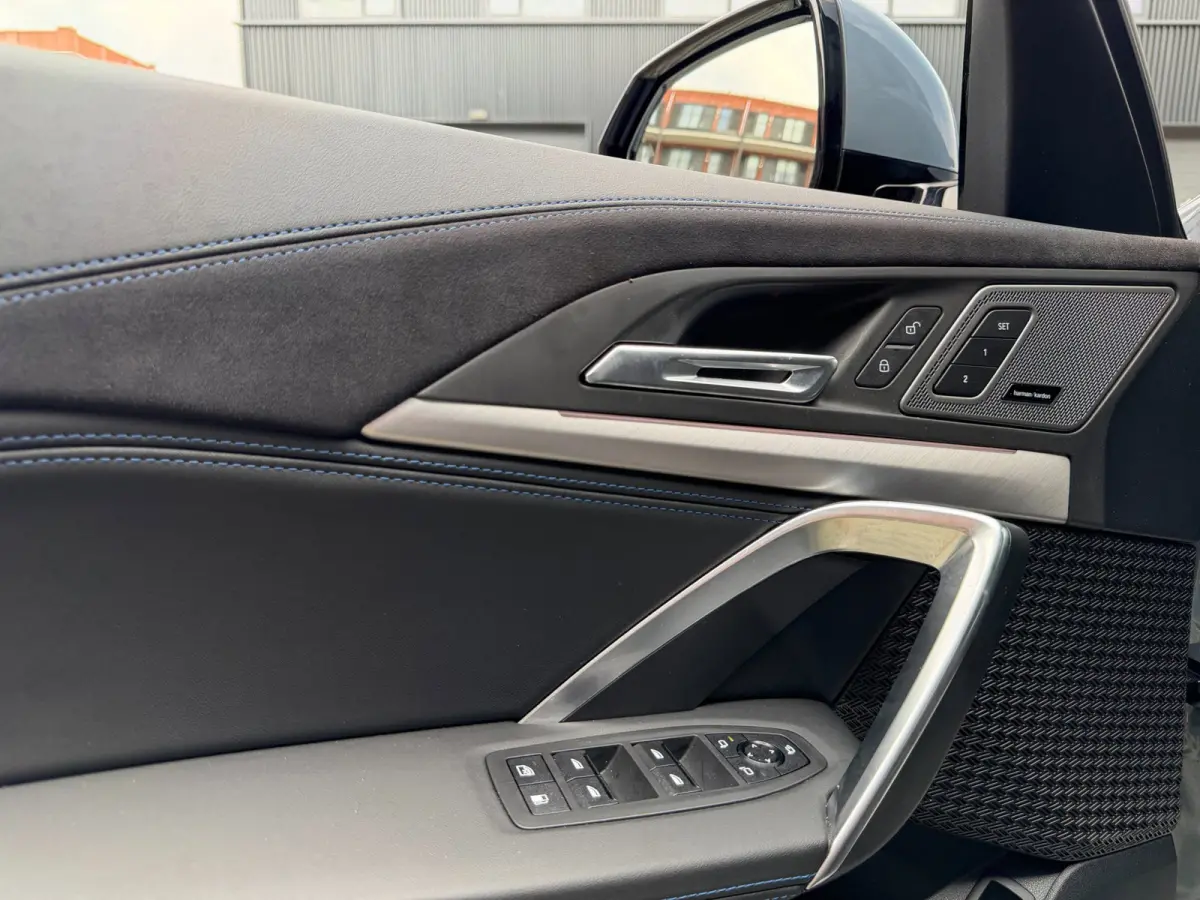 XDrive30e High Executive M Sport Pro | PANO | HARMAN KARDON | DRIVE PRO | PARK PRO | HEAD-UP | 20 INCH | FABRIEKSGARANTIE