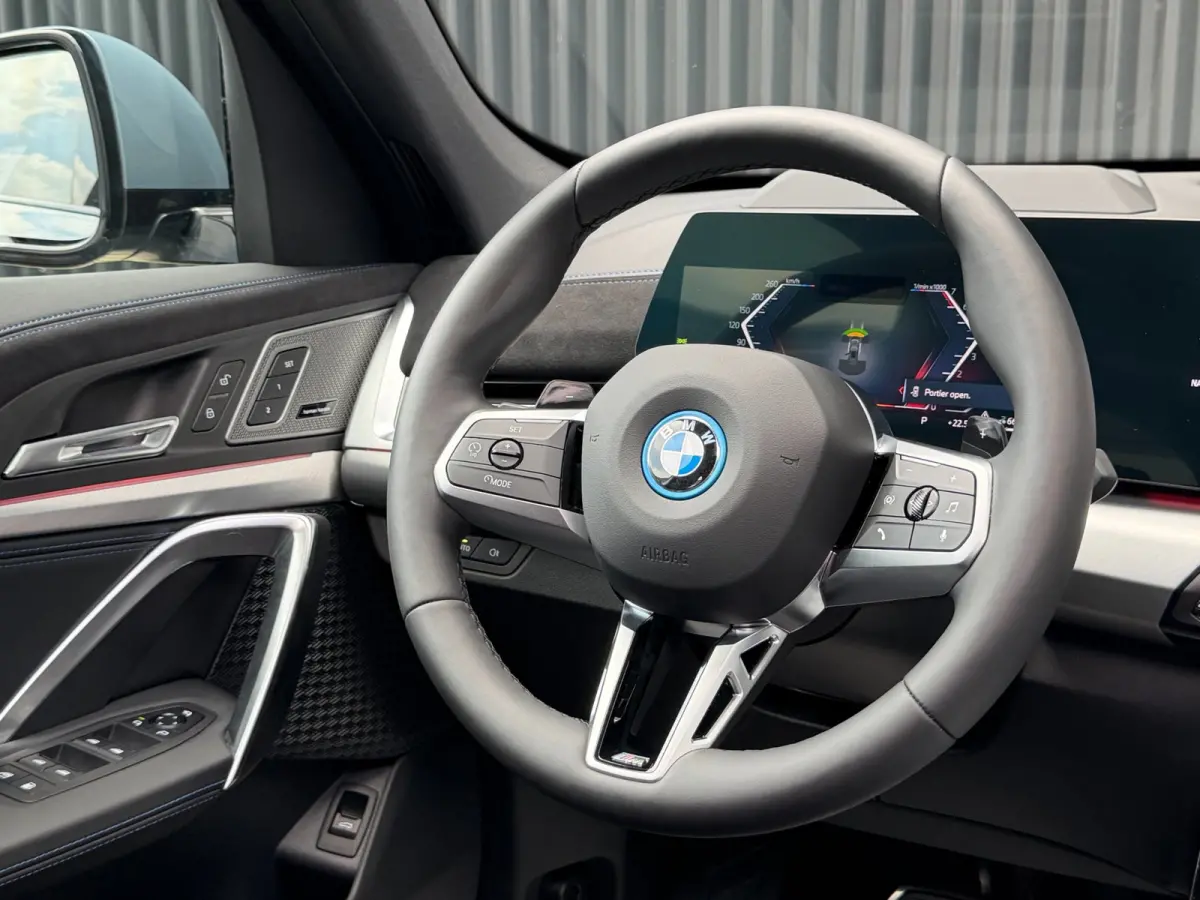 XDrive30e High Executive M Sport Pro | PANO | HARMAN KARDON | DRIVE PRO | PARK PRO | HEAD-UP | 20 INCH | FABRIEKSGARANTIE