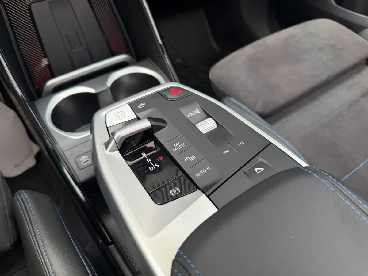 XDrive30e High Executive M Sport Pro | PANO | HARMAN KARDON | DRIVE PRO | PARK PRO | HEAD-UP | 20 INCH | FABRIEKSGARANTIE