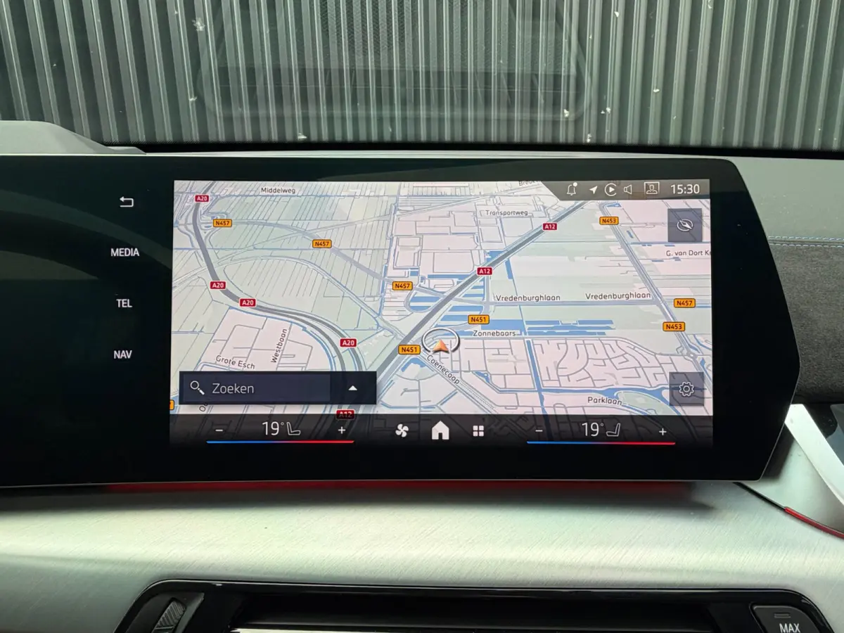 XDrive30e High Executive M Sport Pro | PANO | HARMAN KARDON | DRIVE PRO | PARK PRO | HEAD-UP | 20 INCH | FABRIEKSGARANTIE