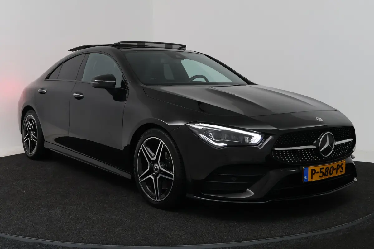 200 Business Solution AMG (PANORAMADAK, STOELVERWARMING, SFEERVERLICHTING, CAMERA, CRUISE CONTROL)