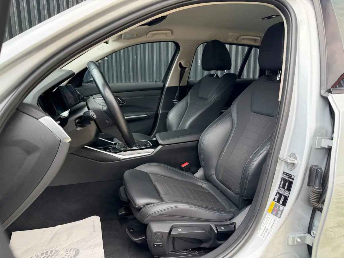 330e High Executive Sportline Shadow | SPORTSTOELEN | LEDER | CARPLAY | VIRTUAL | CLIMATE