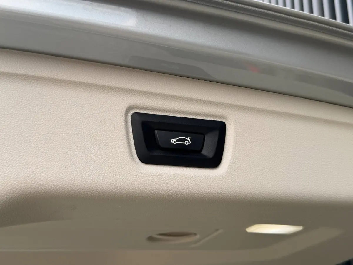 330e High Executive Sportline Shadow | SPORTSTOELEN | LEDER | CARPLAY | VIRTUAL | CLIMATE