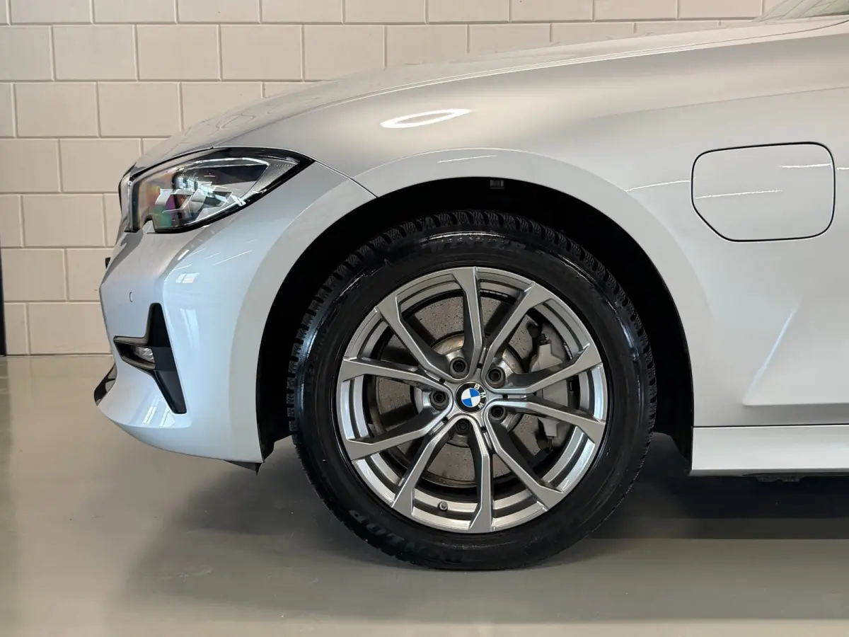 330e High Executive Sportline Shadow | SPORTSTOELEN | LEDER | CARPLAY | VIRTUAL | CLIMATE