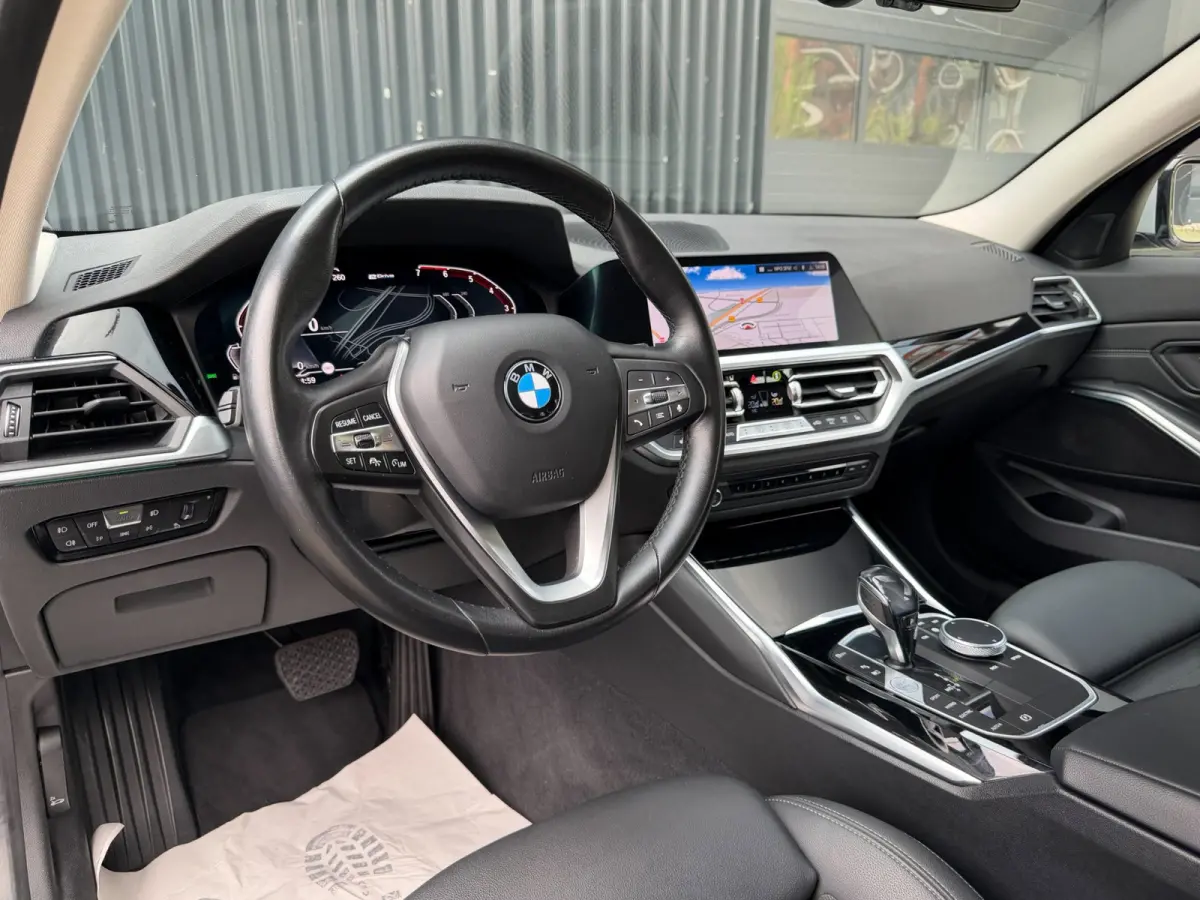 330e High Executive Sportline Shadow | SPORTSTOELEN | LEDER | CARPLAY | VIRTUAL | CLIMATE