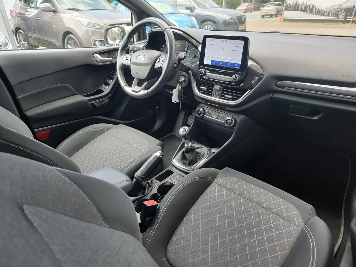 1.0 ECOBOOST ACTIVE X Navi | Stoelverwarming | Airco