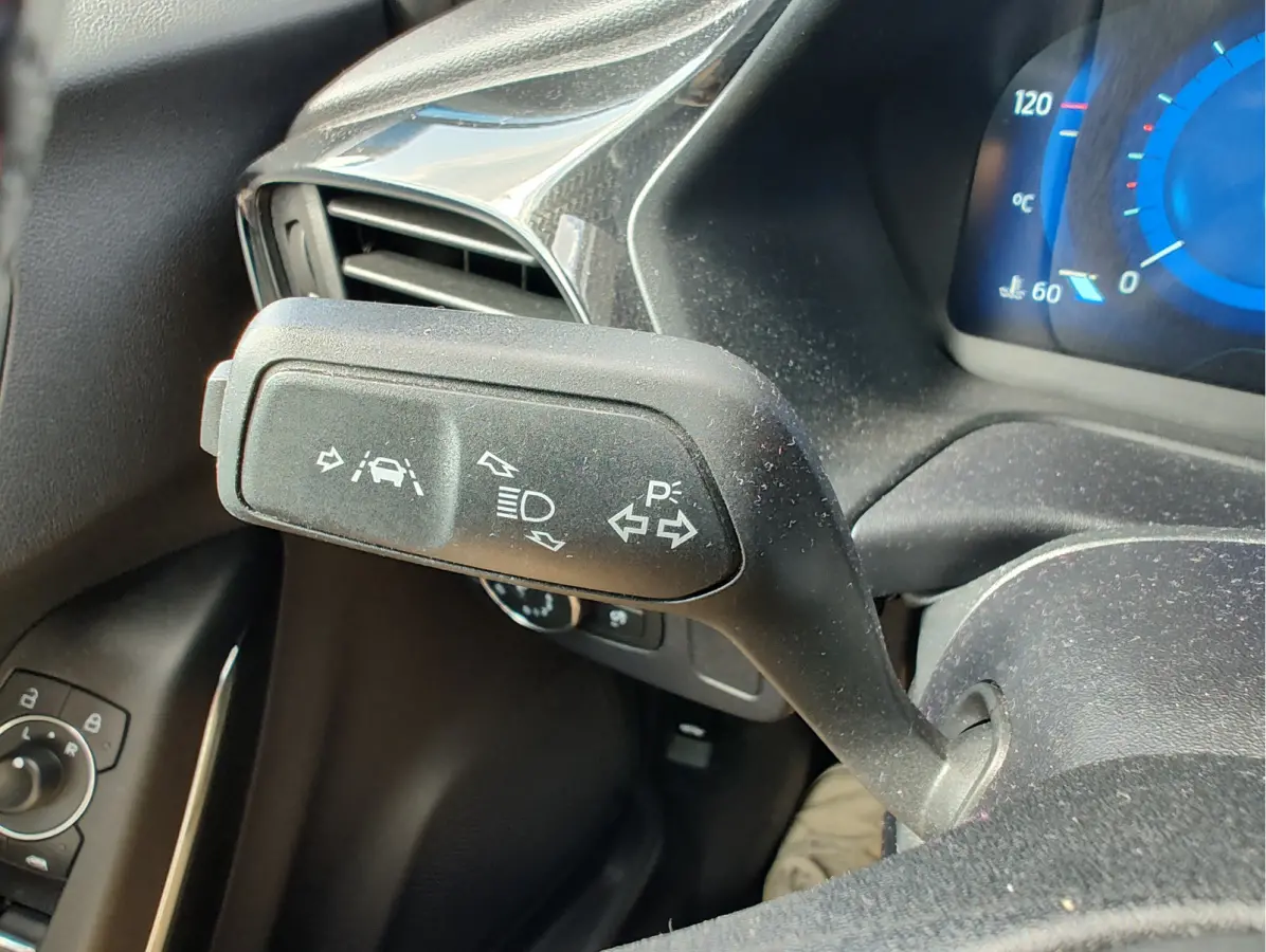 1.0 ECOBOOST ST-LINE Airco | Stoelverwarming | Navi