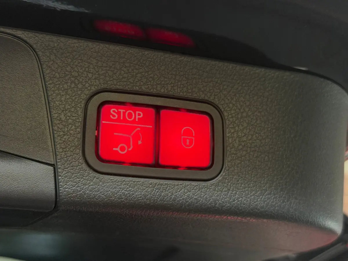 200 Premium Plus AMG - Memory - Keyless - 360 Camera - Panoramadak - Leer