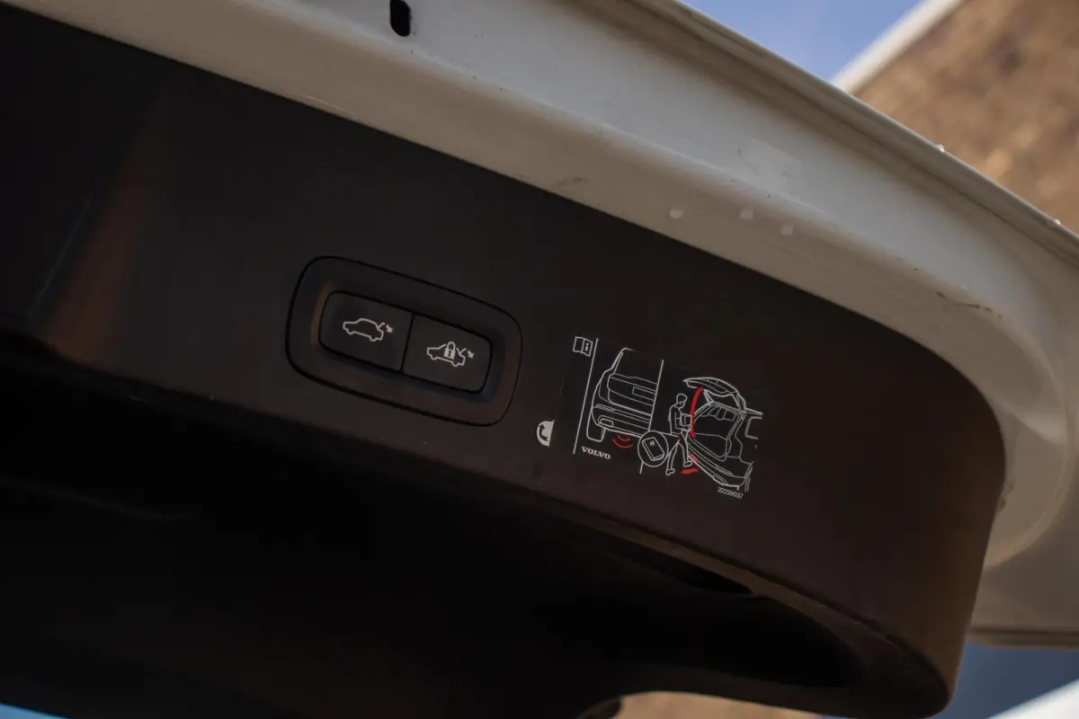 2.0 T4 R-Design, Orig. NL, Pano, Leder, Keyless