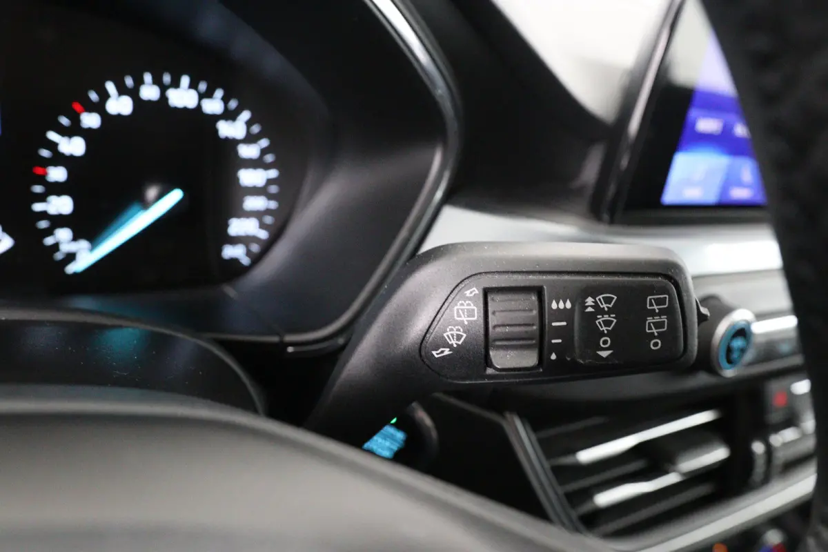 1.0 EcoBoost Active Business | Navigatie | Parkeersensoren | Keyless start | 17 Lichtmetalen velgen | Airco | Cruise Control