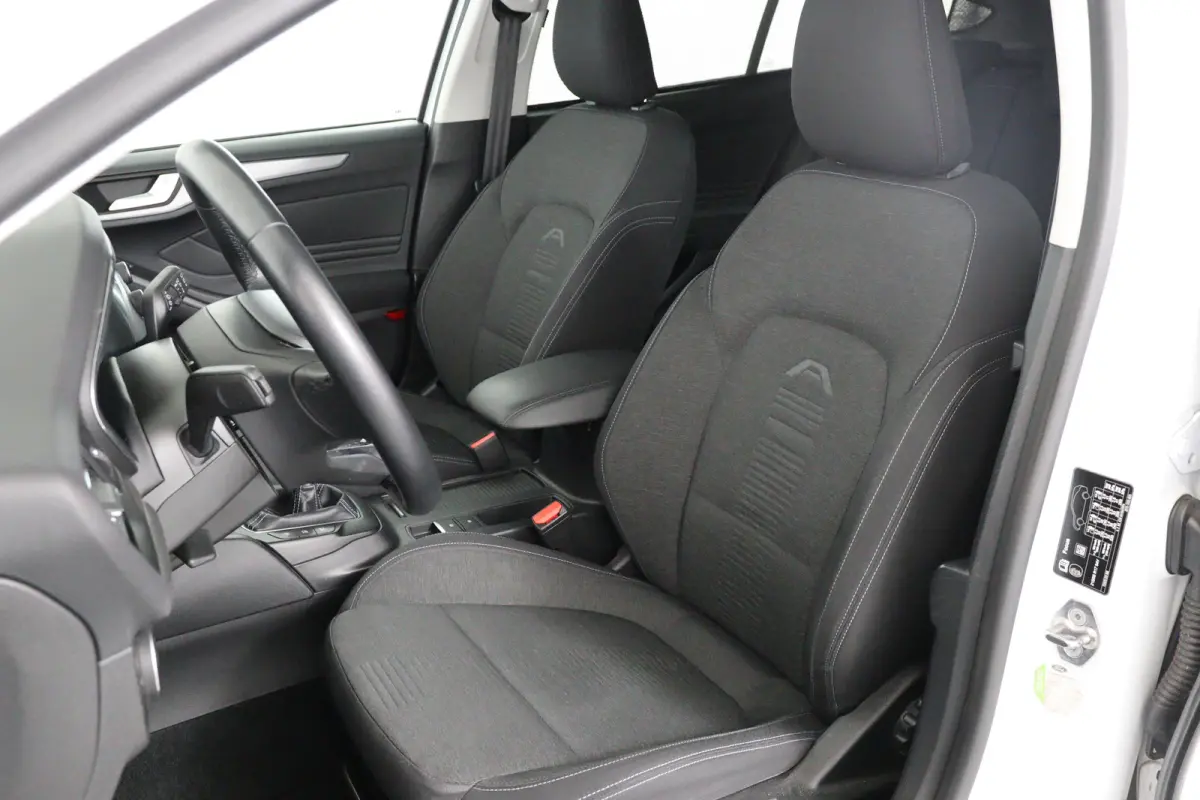 1.0 EcoBoost Active Business | Navigatie | Parkeersensoren | Keyless start | 17 Lichtmetalen velgen | Airco | Cruise Control