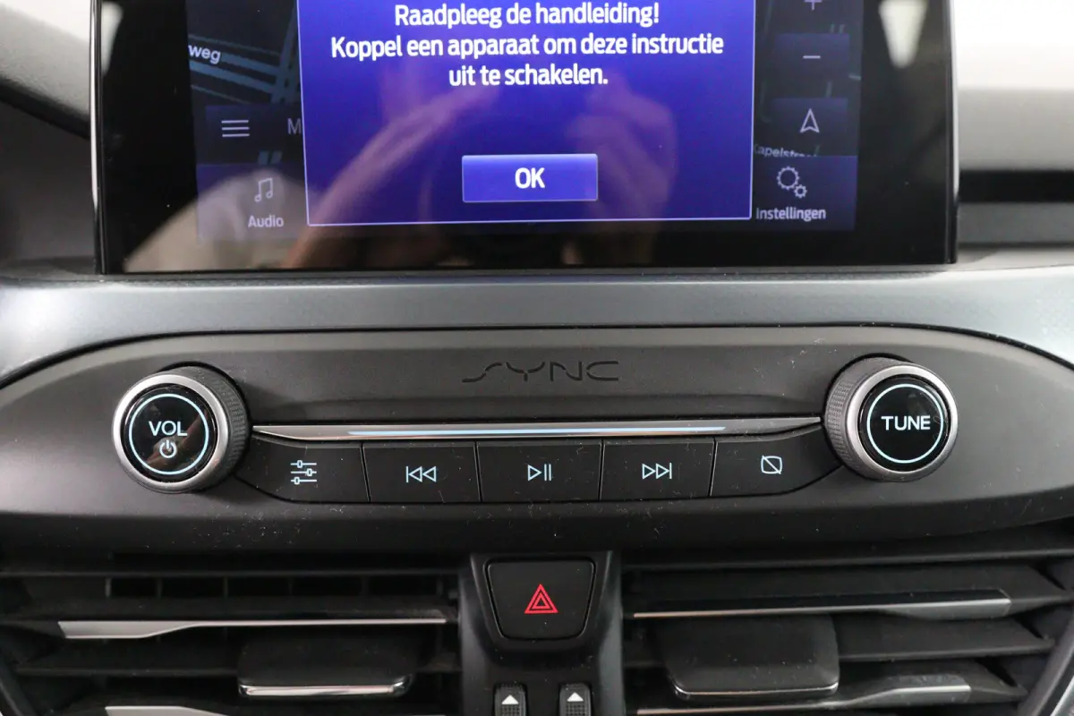 1.0 EcoBoost Active Business | Navigatie | Parkeersensoren | Keyless start | 17 Lichtmetalen velgen | Airco | Cruise Control