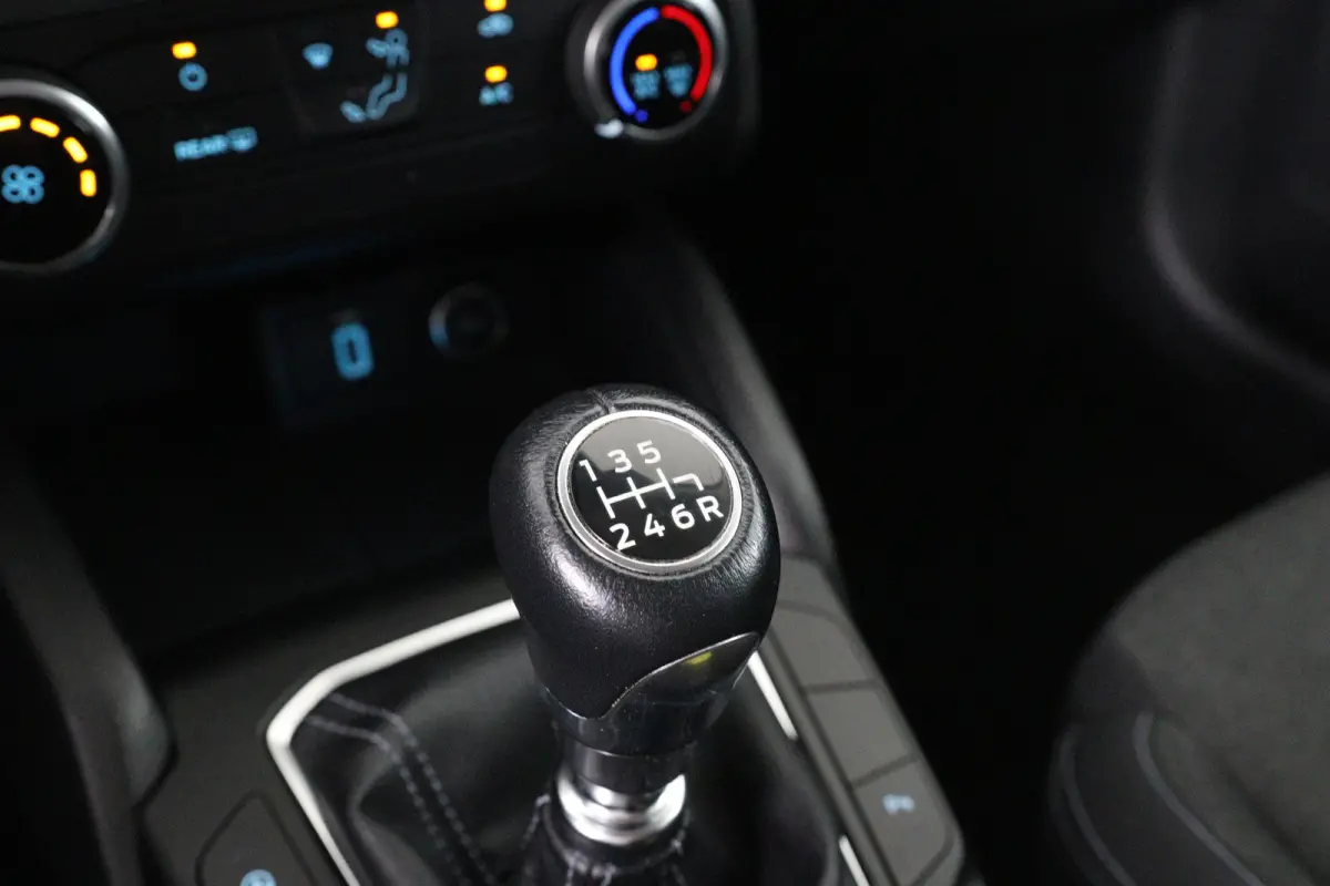 1.0 EcoBoost Active Business | Navigatie | Parkeersensoren | Keyless start | 17 Lichtmetalen velgen | Airco | Cruise Control