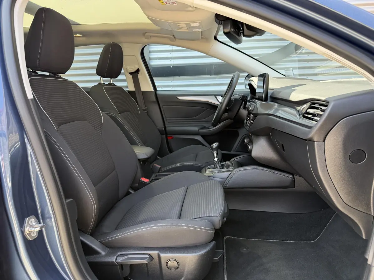 1.0 EcoBoost Titanium Business 2e Eigenaar|Pano|Stoel+stuurverw|Adap Cruise|Carplay|HUD|Dealer Onderhouden|Camera|Clima|PDC V+A|Trekhaak|LM velgen|Navi|Elek Ramen|N.A.P.|APK tot 07-2027