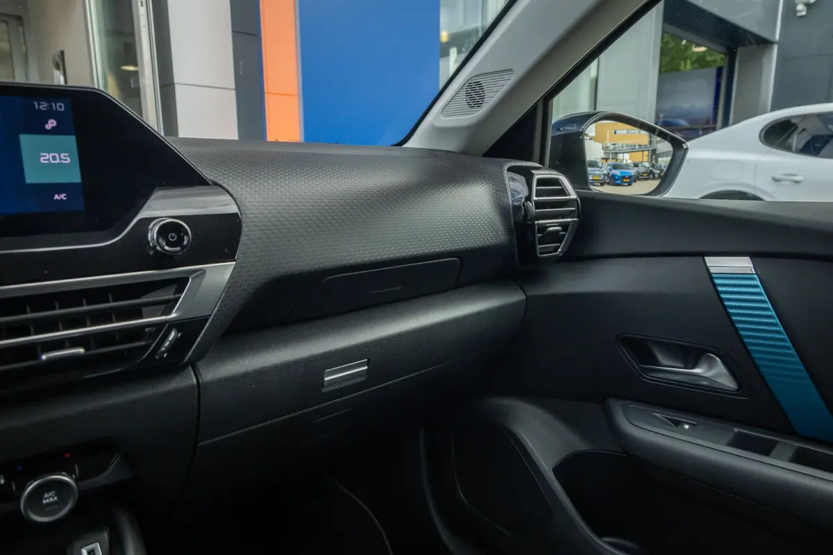 Shine 50 kWh | Cruise adaptief | 18'' | Head-up display | Lederen/stof bekleding | Digitaal dashboard | Camera | Achteruitrijcamera | Apple Carplay/Android Auto|telefoonintegratie premium | 