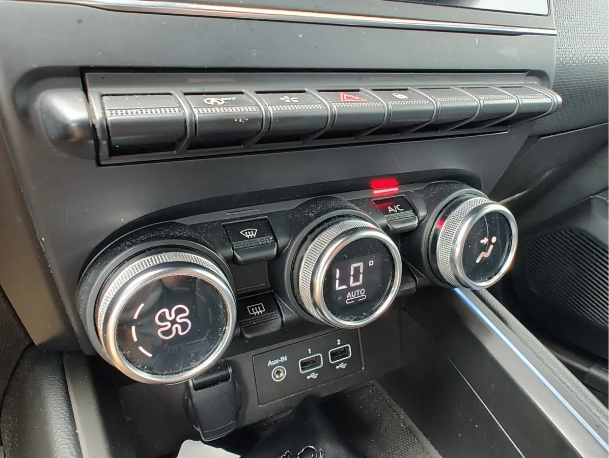 1.0 TCe INTENS AUTOMAAT Trekhaak | Cruise | Camera | Keyless