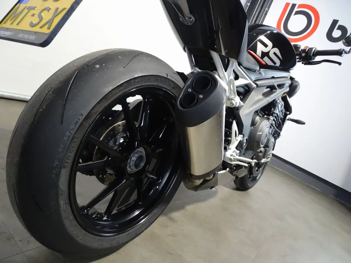 1200 RS