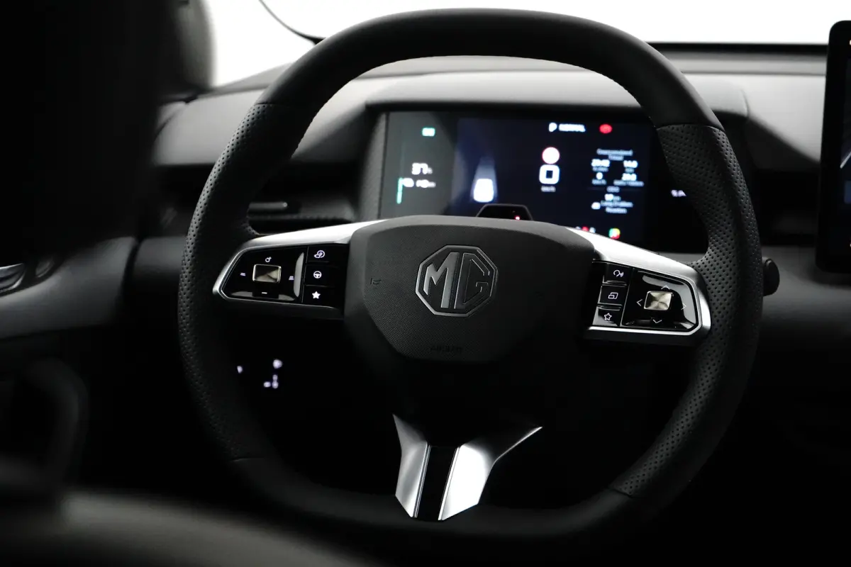S5 EV 64 kWh Luxury | 360* Camera | 100% SOH | Adaptieve Cruise Control | Elektrische Achterklep | Warmtepomp | Stoel & Stuurverwarming |
