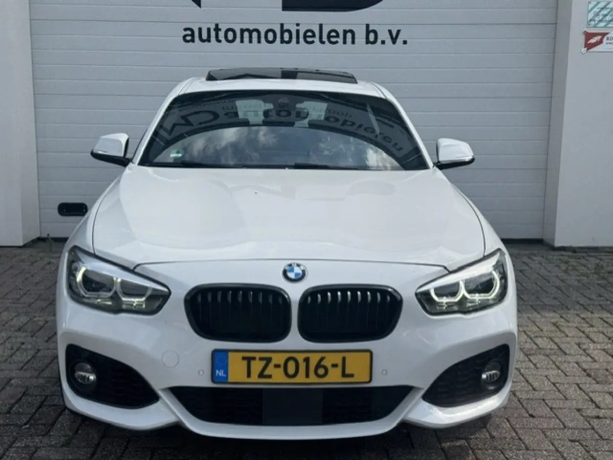 118i Edition M Sport - Schuifdak - LED - Leder - Harman Kardon