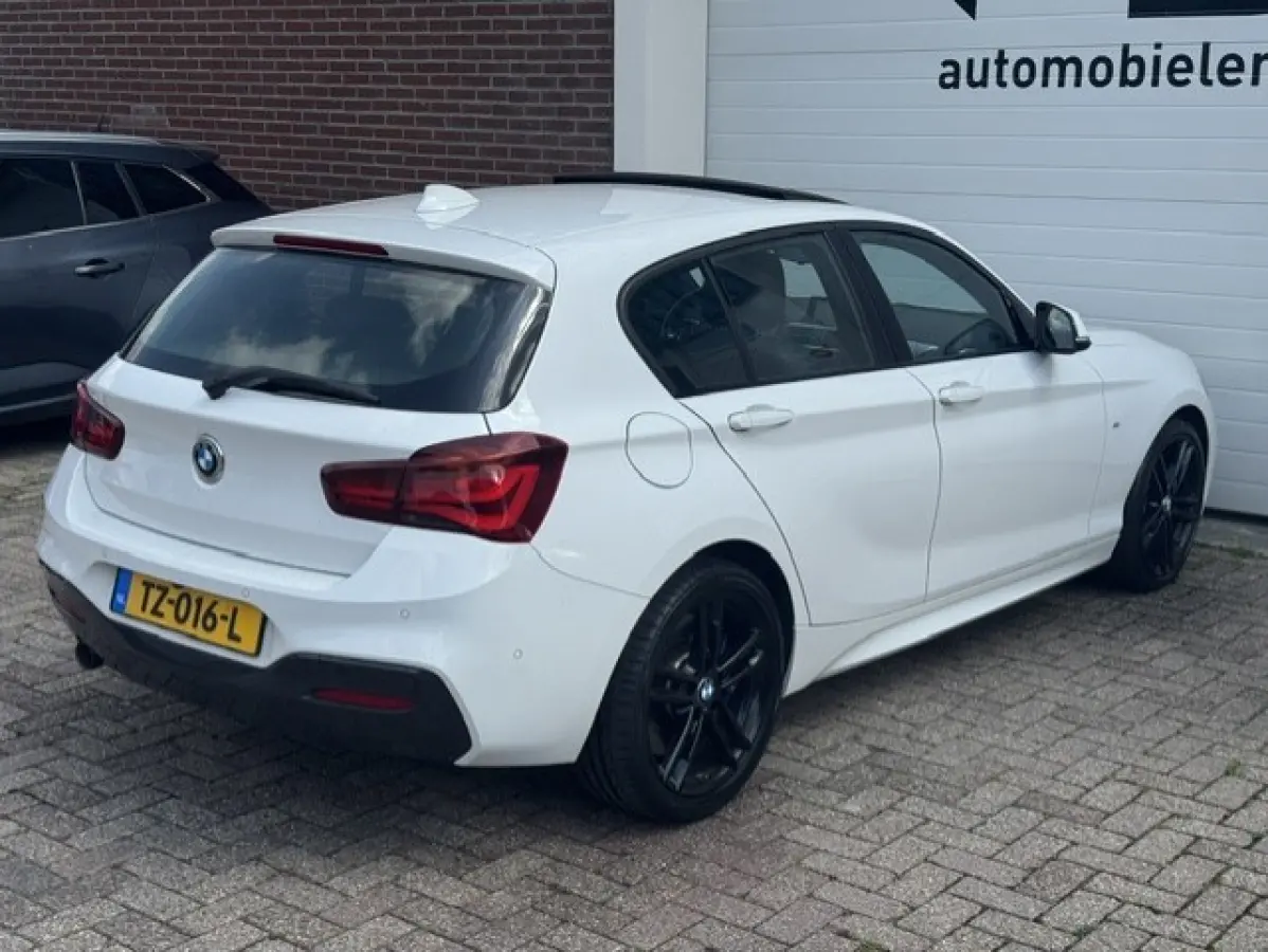118i Edition M Sport - Schuifdak - LED - Leder - Harman Kardon