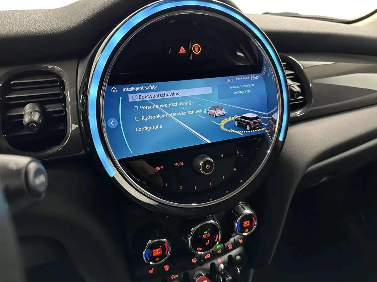 1.5 One Essential|Carplay|Camera|Cruise|Navi|