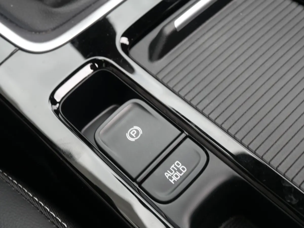 1.0 T-GDi GT-Line | LED | Carplay | Schuif-/Kanteldak | Clima | Camera | Navi | Camera
