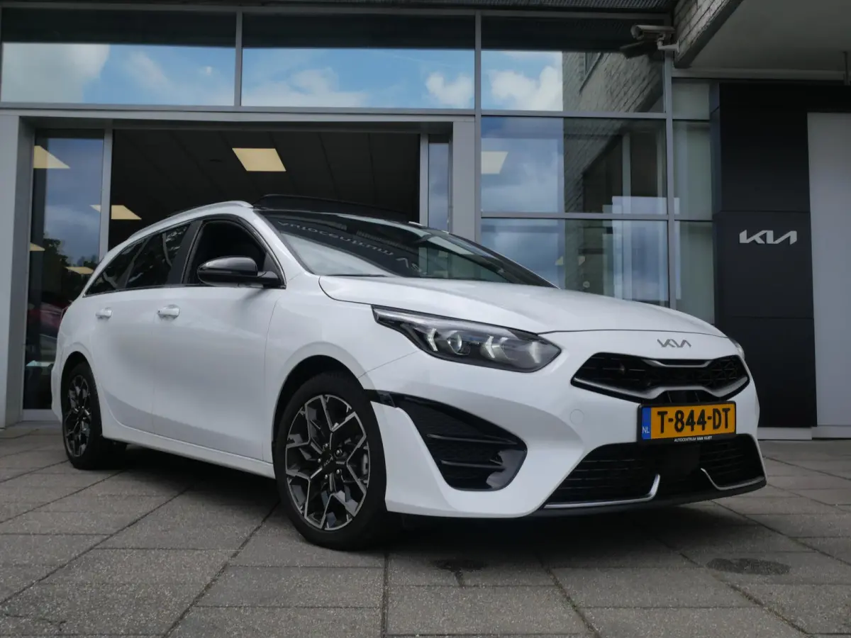 1.0 T-GDi GT-Line | LED | Carplay | Schuif-/Kanteldak | Clima | Camera | Navi | Camera